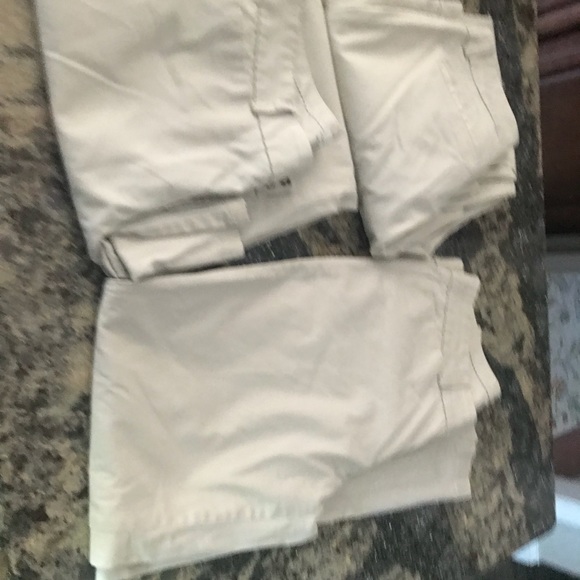 Dockers Tan Khakis. 3 Pairs. Sz. 8. Gently used. - Picture 5 of 5